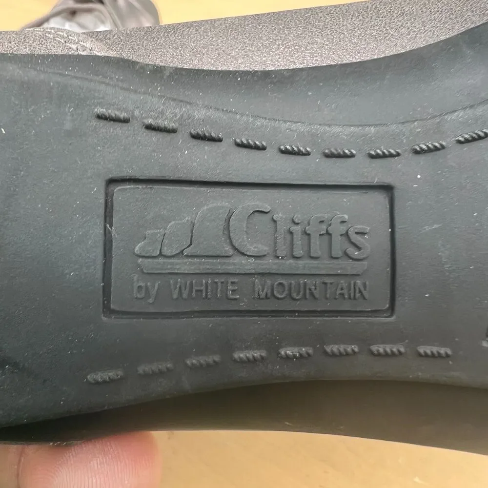 Cliffs brown metallic flats w comfort insole Size 11